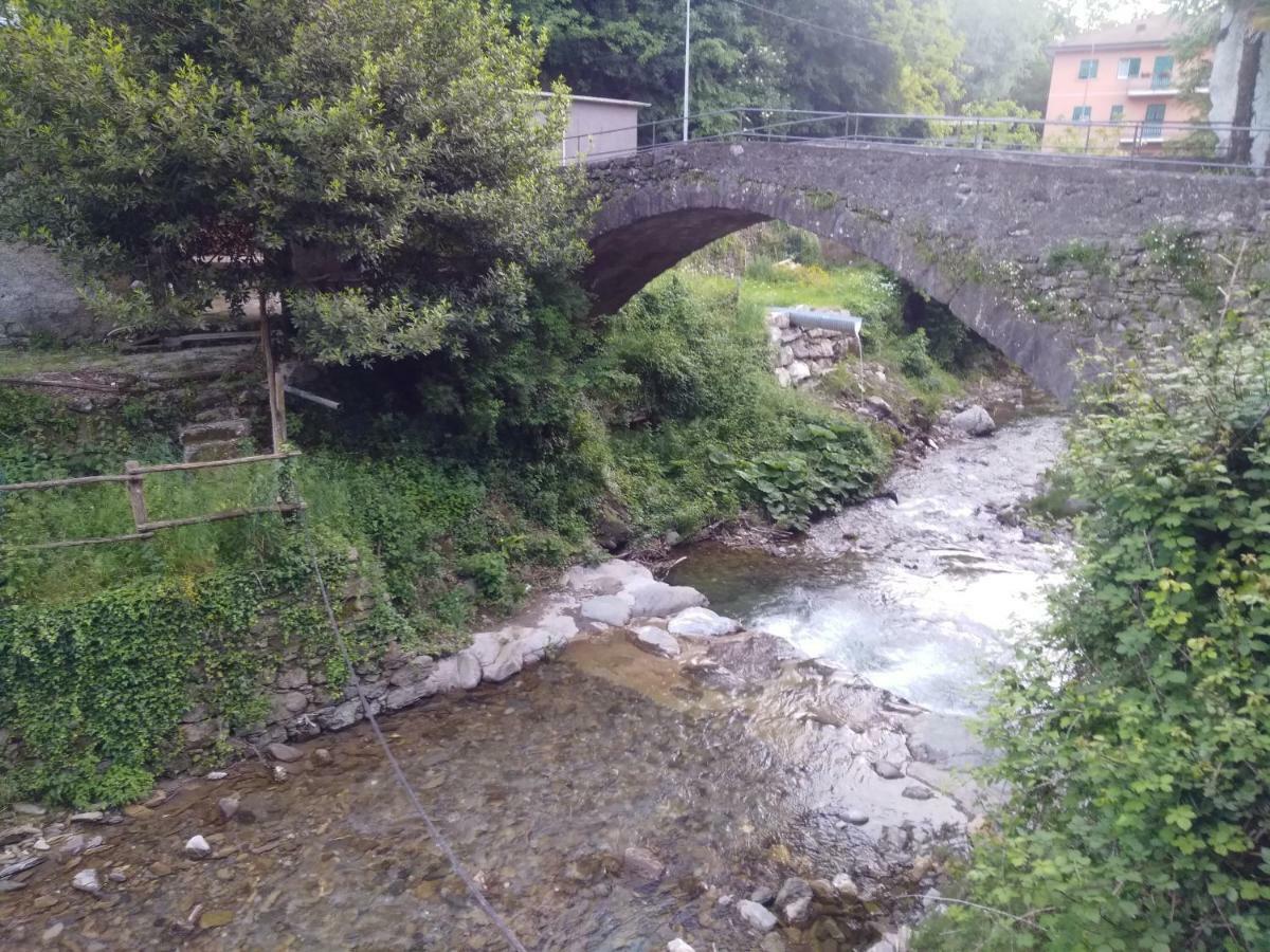 Appartamento Arredato Uso Turistico "La Nocciola" Mezzanego Exterior foto